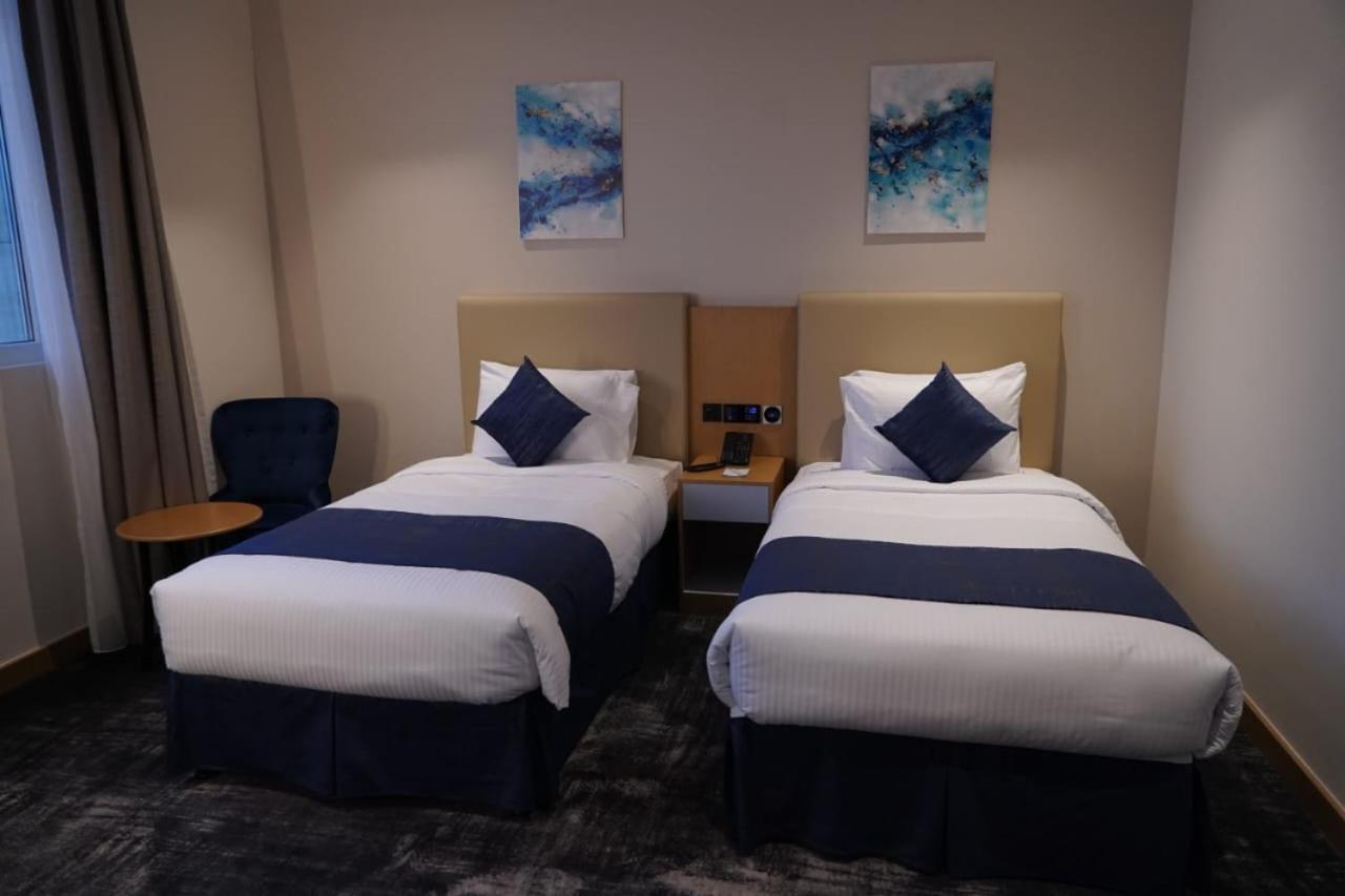 Al Hayat Hotel Sharjah Bagian luar foto